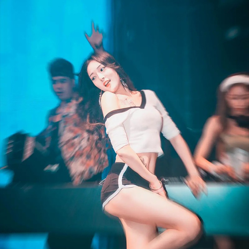 嫦娥1号第九期发Q阿吸阿吸 (DJ阿Jie FunkyHouse Remix)